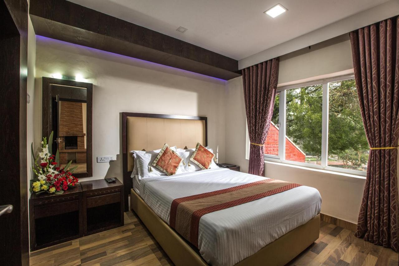 Hotel Lakeview Ooty Εξωτερικό φωτογραφία