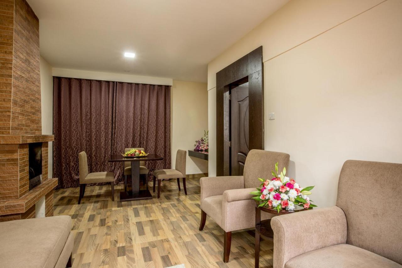 Hotel Lakeview Ooty Εξωτερικό φωτογραφία