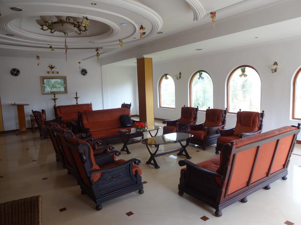 Hotel Lakeview Ooty Εξωτερικό φωτογραφία