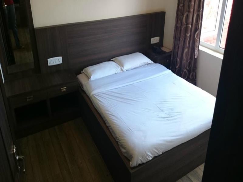 Hotel Lakeview Ooty Εξωτερικό φωτογραφία