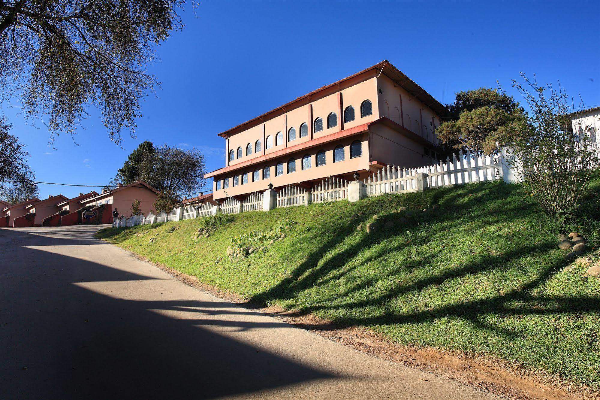 Hotel Lakeview Ooty Εξωτερικό φωτογραφία